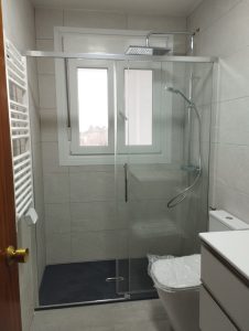 Reforma de lavabo en Cornella