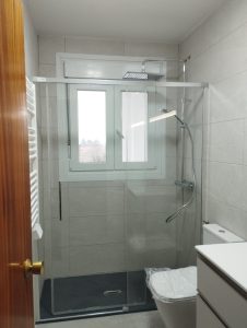 Reforma de lavabo en Cornella