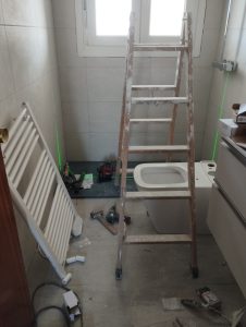 Reforma de lavabo en Cornella