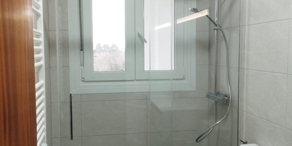 Reforma de lavabo en Cornella